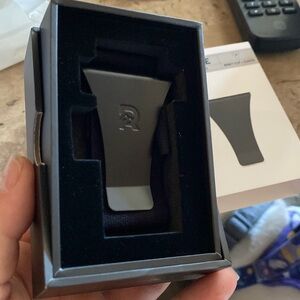 The ridge accessories